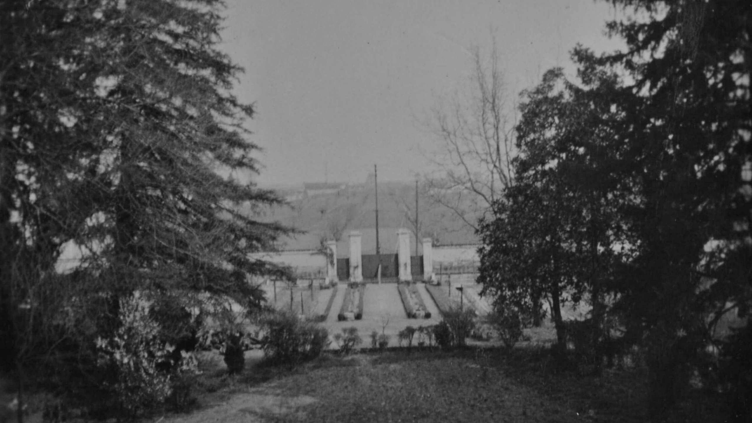 Il giardino e la campagna retrostante (1941)